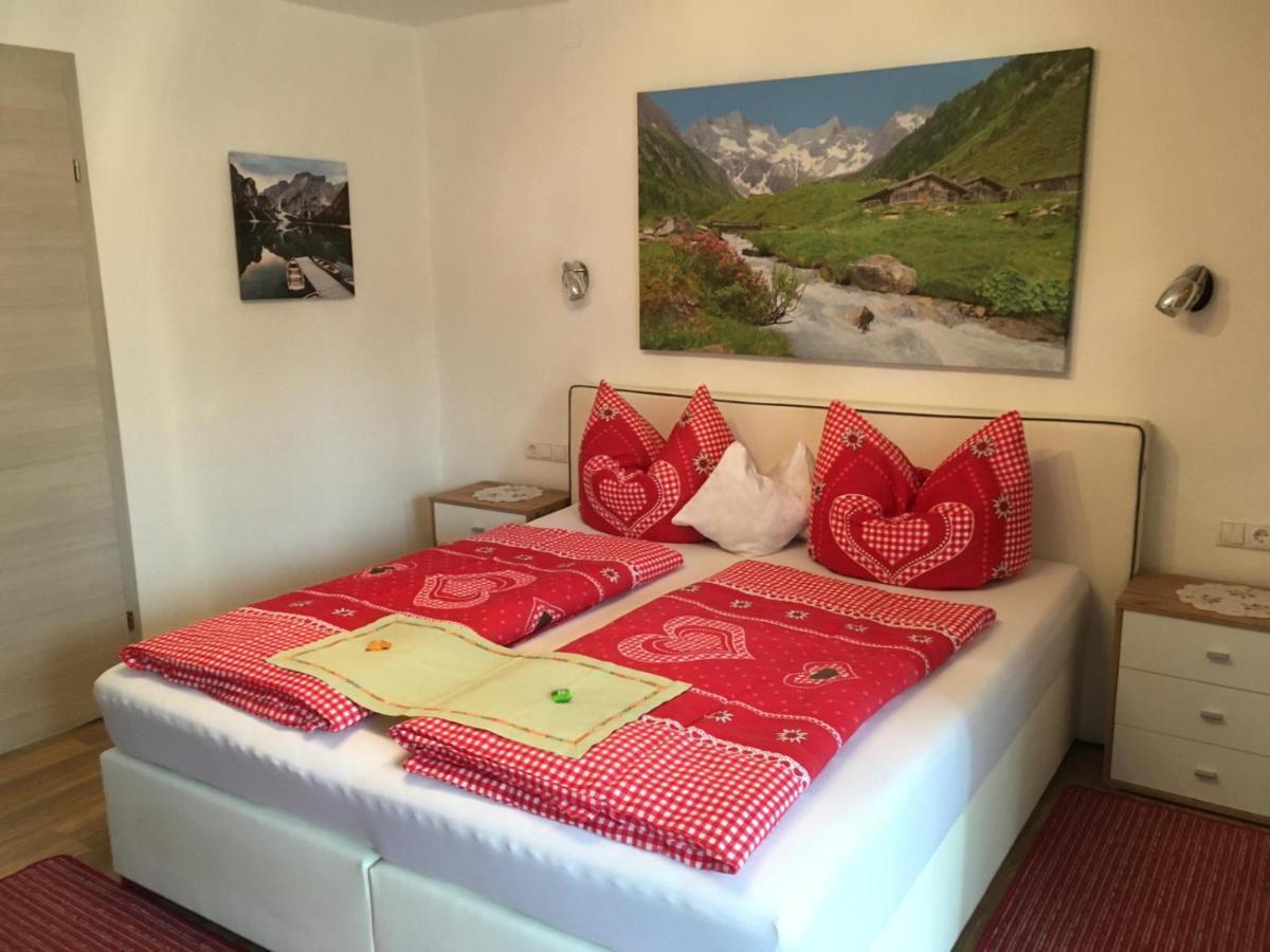 Gaestehaus Schmid Sankt Johann im Saggautal Dış mekan fotoğraf
