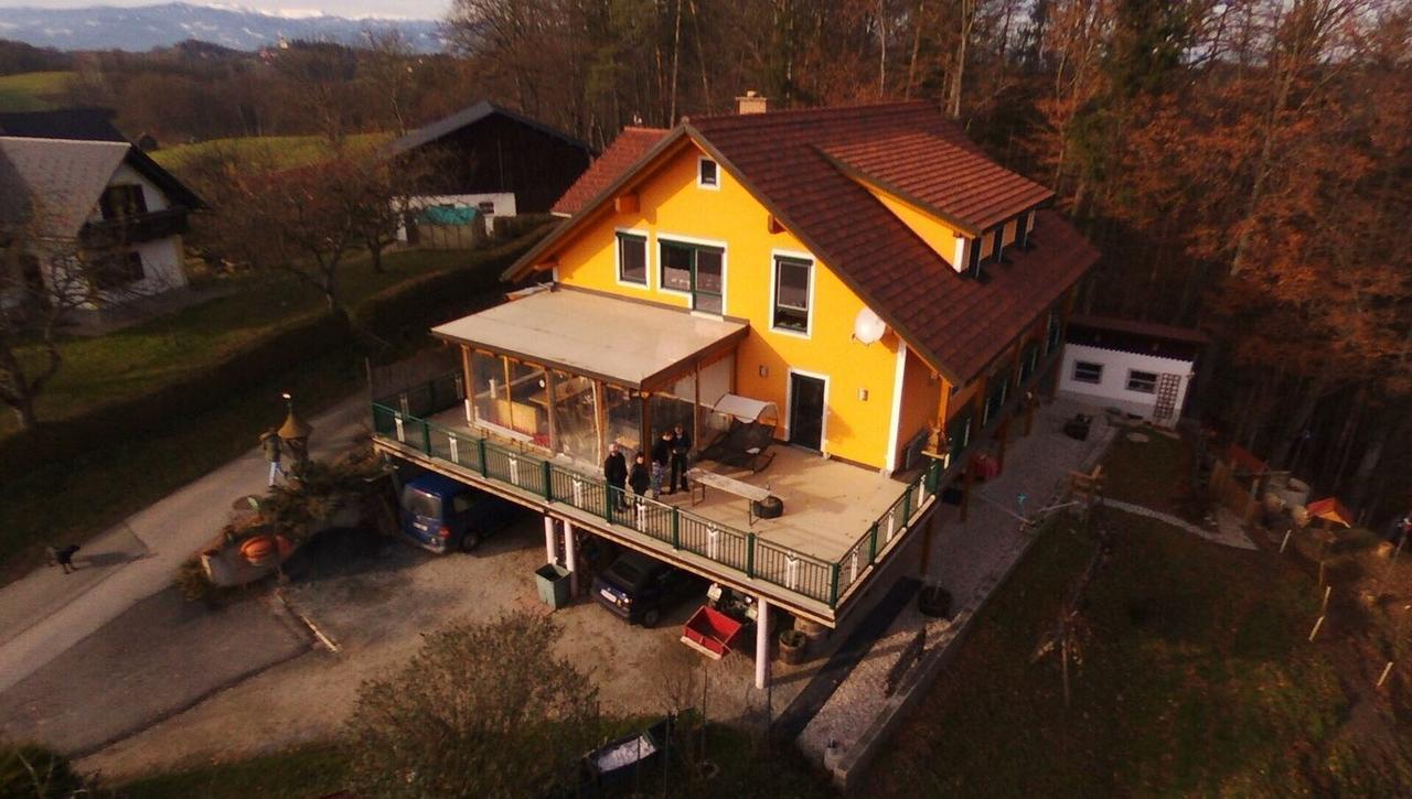 Gaestehaus Schmid Sankt Johann im Saggautal Dış mekan fotoğraf