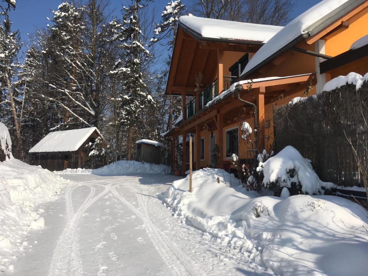 Gaestehaus Schmid Sankt Johann im Saggautal Dış mekan fotoğraf